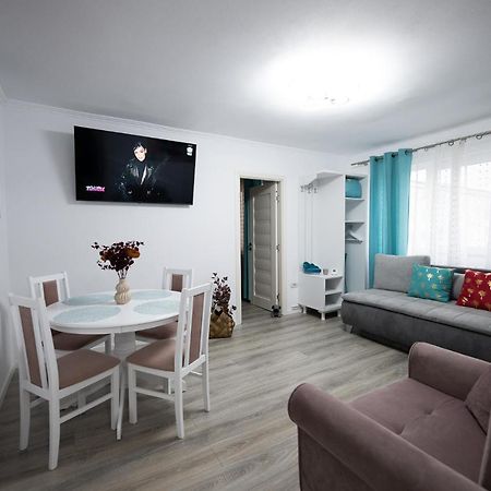 L&R Boutique Apartment Otelu Rosu Dış mekan fotoğraf