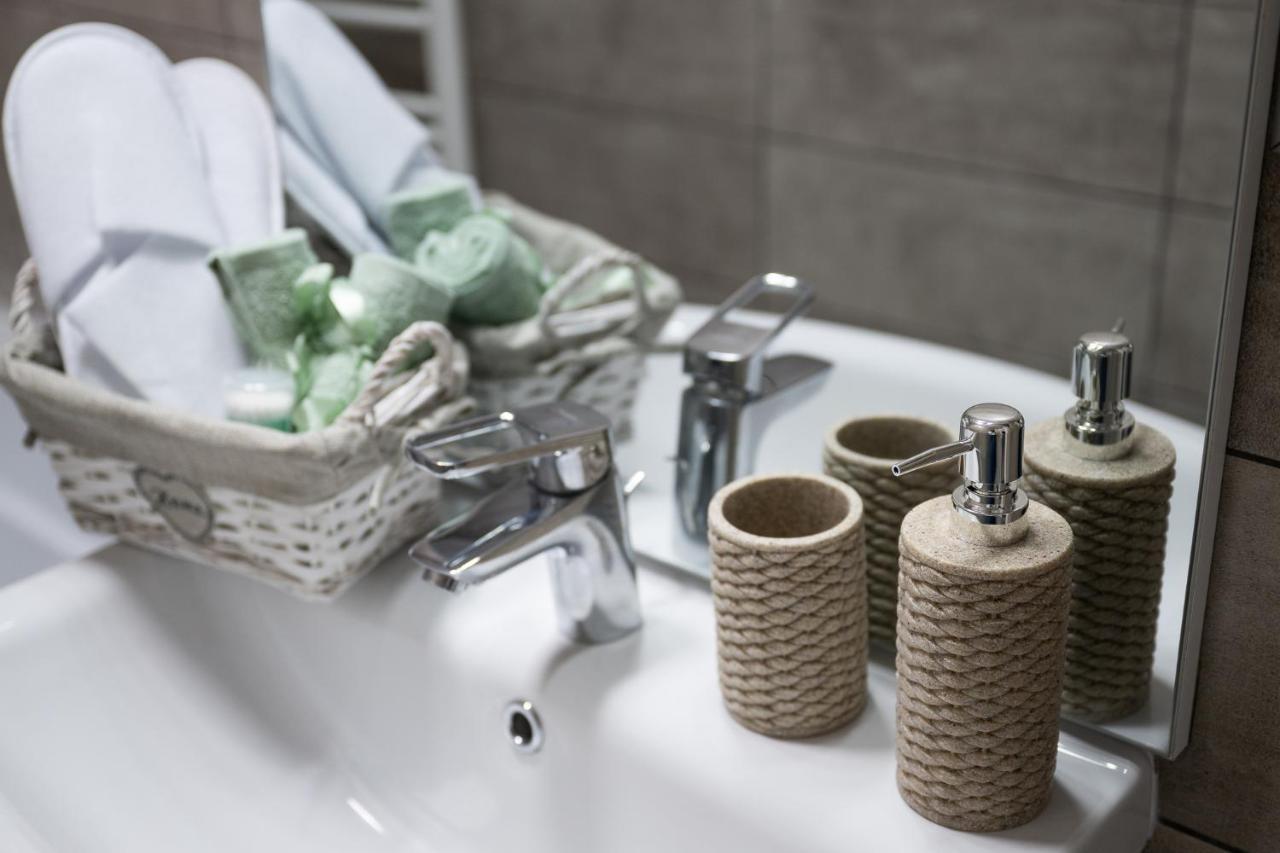 L&R Boutique Apartment Otelu Rosu Dış mekan fotoğraf