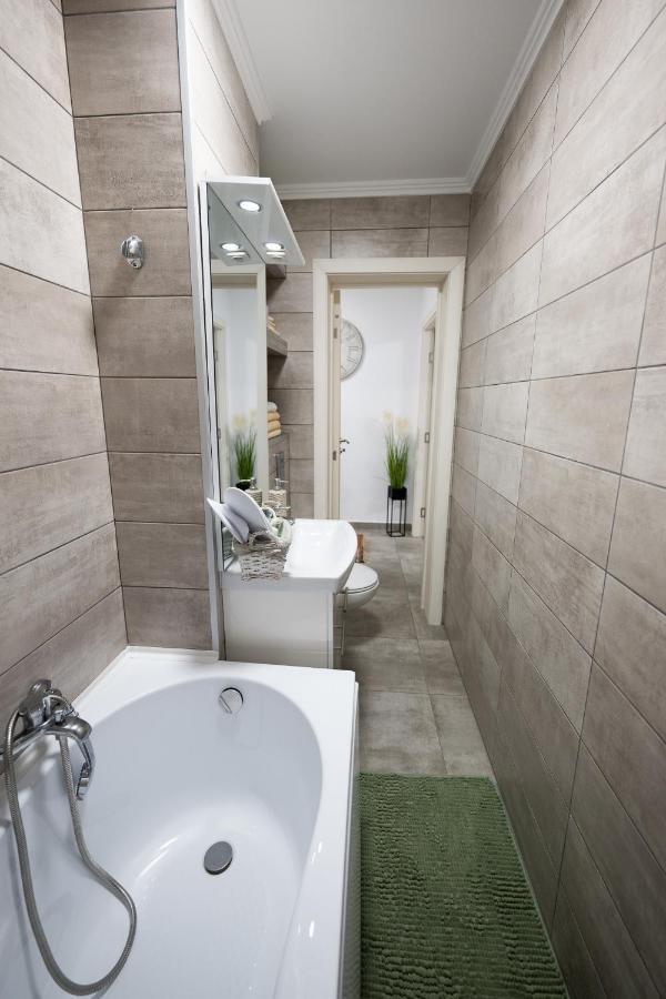L&R Boutique Apartment Otelu Rosu Dış mekan fotoğraf